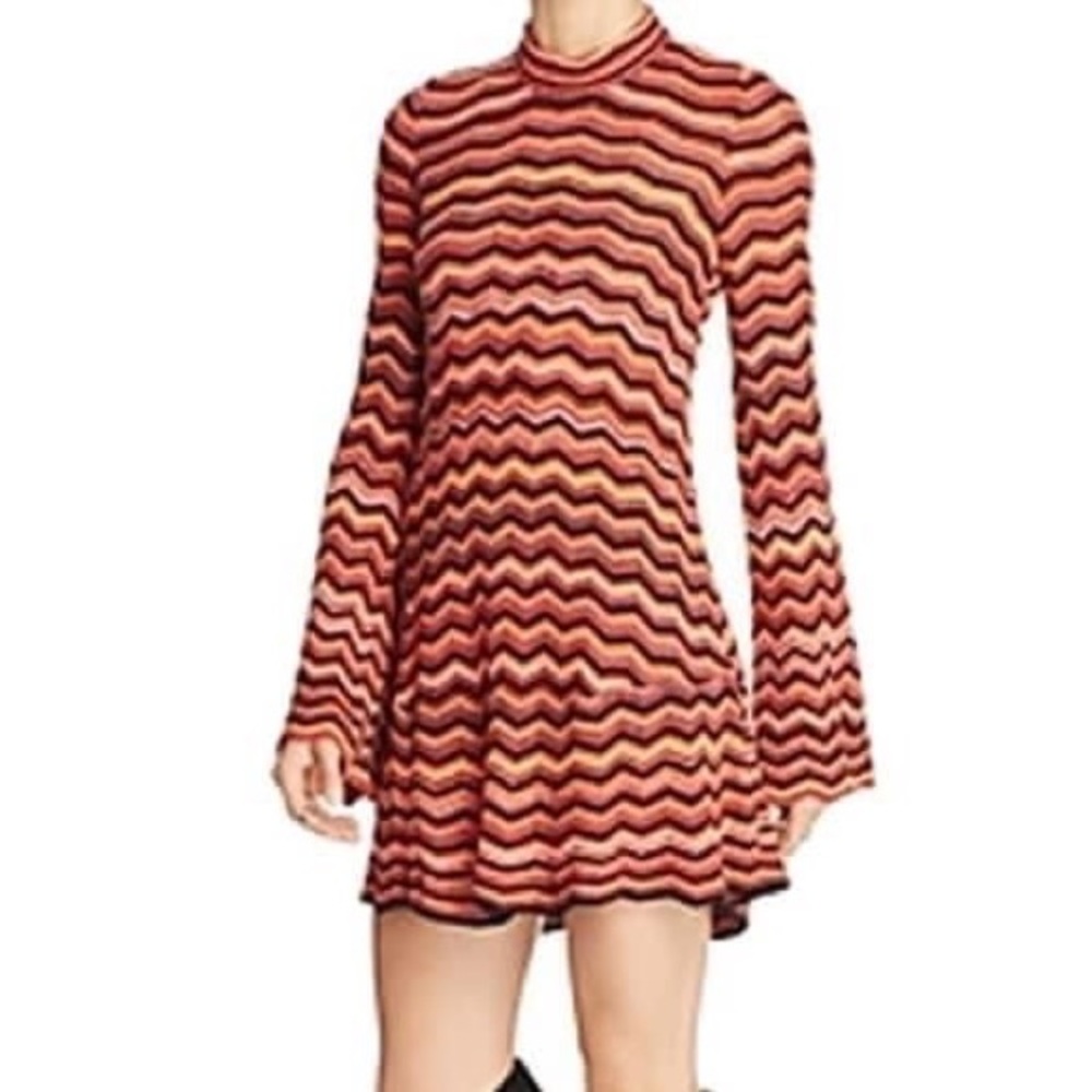 FREE PEOPLE 
Ziggy Chevron 
Sweater Dress
Size L